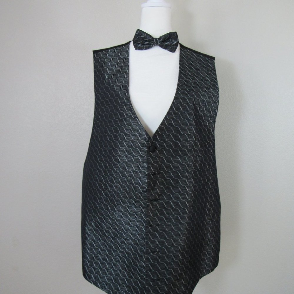 Bill Blass Gray Button Up Formal Vest Prom Wedding w/ Bow Tie XXL - Picture 2 of 9
